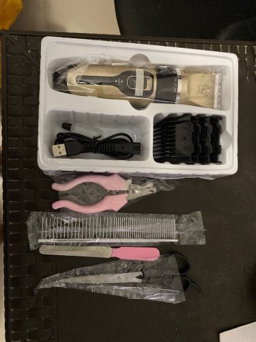 Click to view full screen Rechargeable PetPro™ Grooming Kit photo review