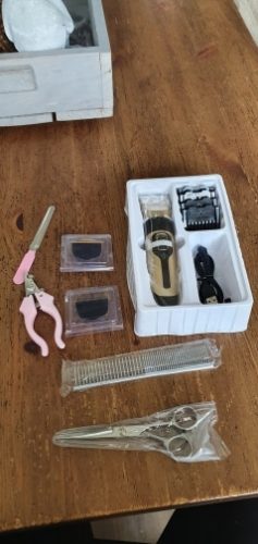 Click to view full screen Rechargeable PetPro™ Grooming Kit photo review