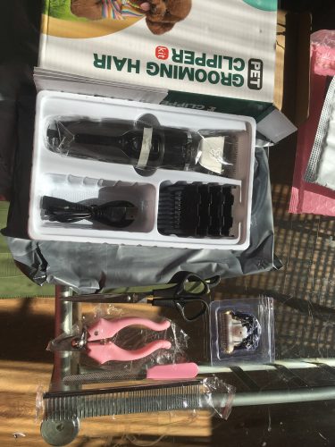 Click to view full screen Rechargeable PetPro™ Grooming Kit photo review